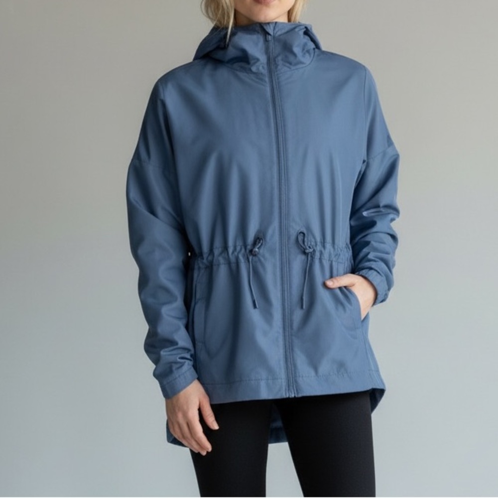 Champion woman’s Anorak Jacket size Large